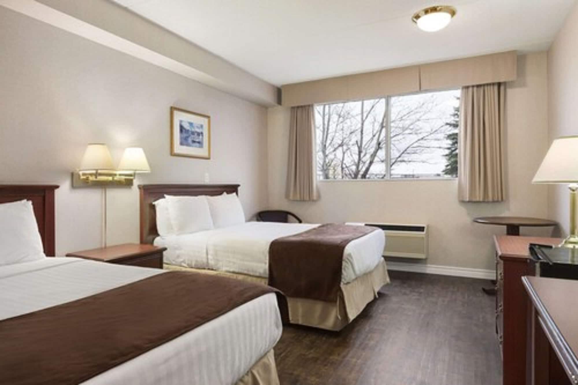 Days Inn By Wyndham Brockville Exterior photo